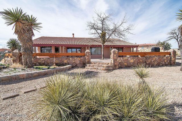 6621 Vista Hermosa, Las Cruces, NM 88007
