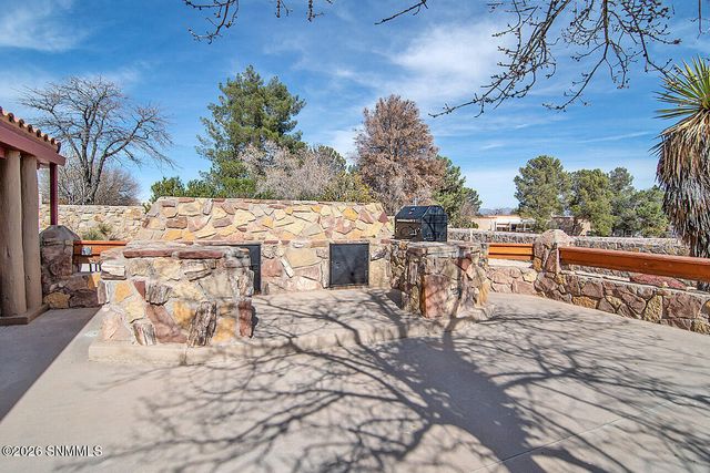 6621 Vista Hermosa, Las Cruces, NM 88007