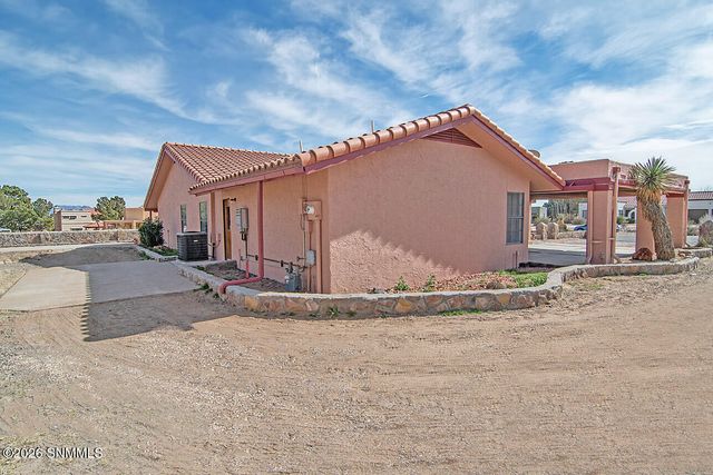 6621 Vista Hermosa, Las Cruces, NM 88007