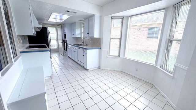 1521 Leicester Street, Garland, TX 75044