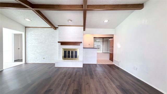1521 Leicester Street, Garland, TX 75044