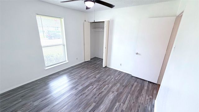 1521 Leicester Street, Garland, TX 75044