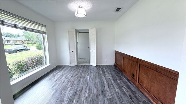 1521 Leicester Street, Garland, TX 75044