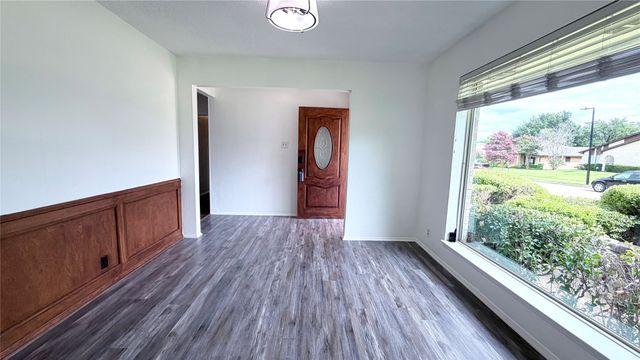 1521 Leicester Street, Garland, TX 75044