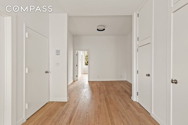 109 2nd Place, New York City, NY 11231