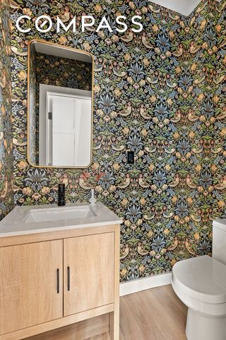 109 2nd Place, New York City, NY 11231