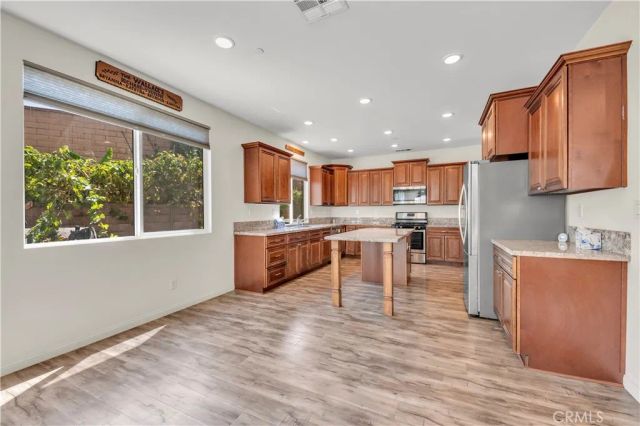 3948 Paseo Del Mar, Perris, CA 92571