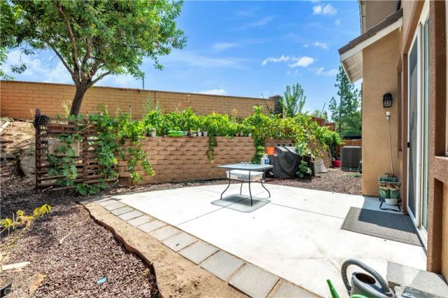 3948 Paseo Del Mar, Perris, CA 92571