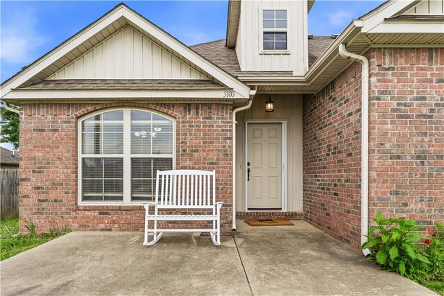 3100 Featherston Road, Bentonville, AR 72713
