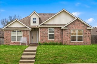 3100 Featherston Road, Bentonville, AR 72713