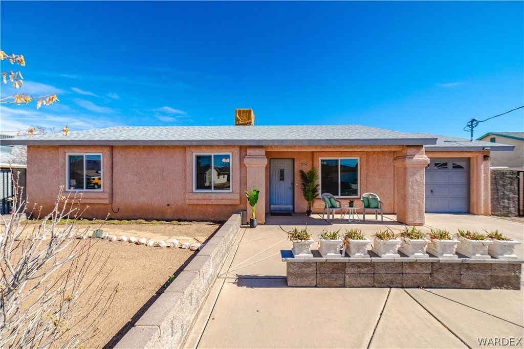 3256 N Clark Street, Kingman, AZ 86401