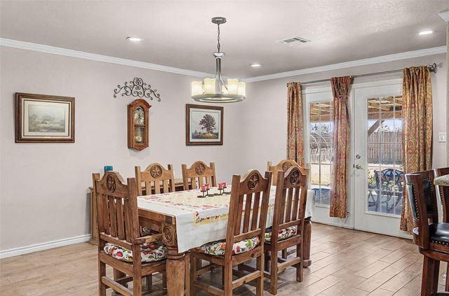 1601 Sunset CIR, Cameron, TX 76520