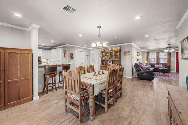 1601 Sunset CIR, Cameron, TX 76520