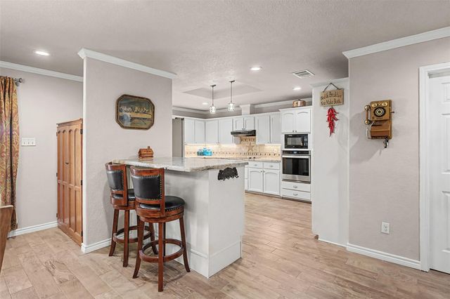 1601 Sunset CIR, Cameron, TX 76520