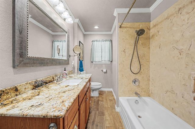 1601 Sunset CIR, Cameron, TX 76520