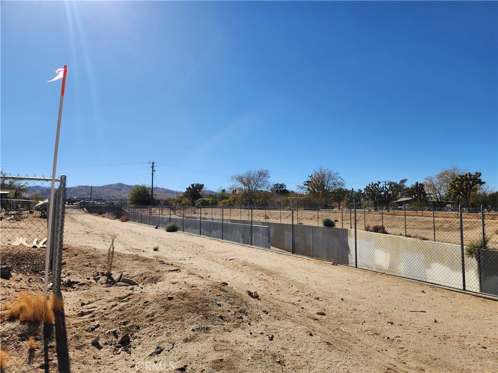 Image 2 of property listing at 0 Cassia Drive, Yucca Valley, CA 92284