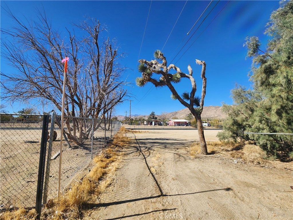 Image 3 of property listing at 0 Cassia Drive, Yucca Valley, CA 92284