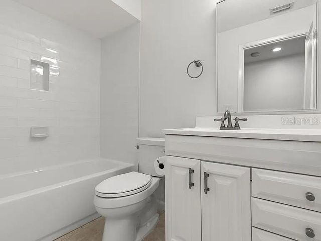 5084 MARSH FIELD ROAD 77, Sarasota, FL 34235