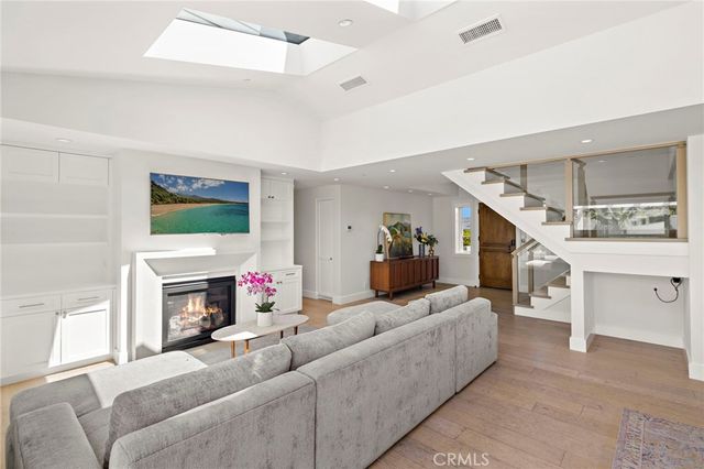 3203 Tyrol Drive, Laguna Beach, CA 92651