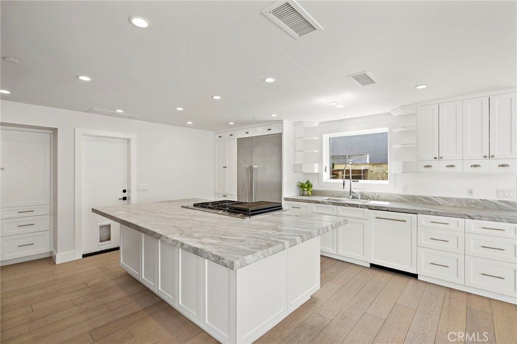 Image 13 of property listing at 3203 Tyrol Drive, Laguna Beach, CA 92651