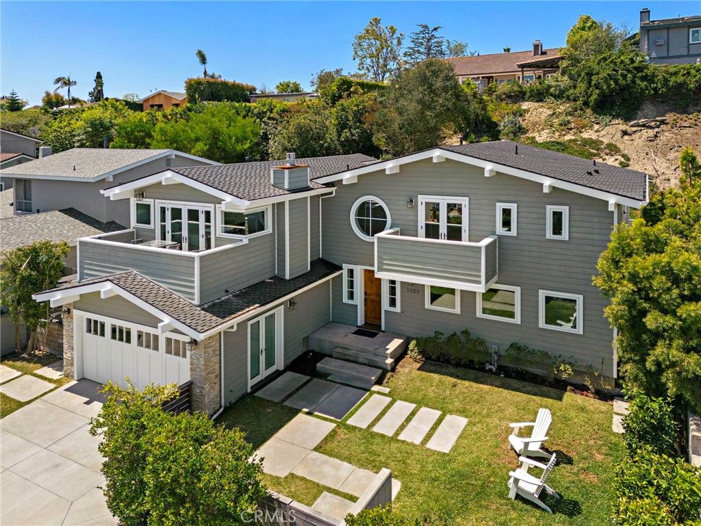 Image 2 of property listing at 3203 Tyrol Drive, Laguna Beach, CA 92651
