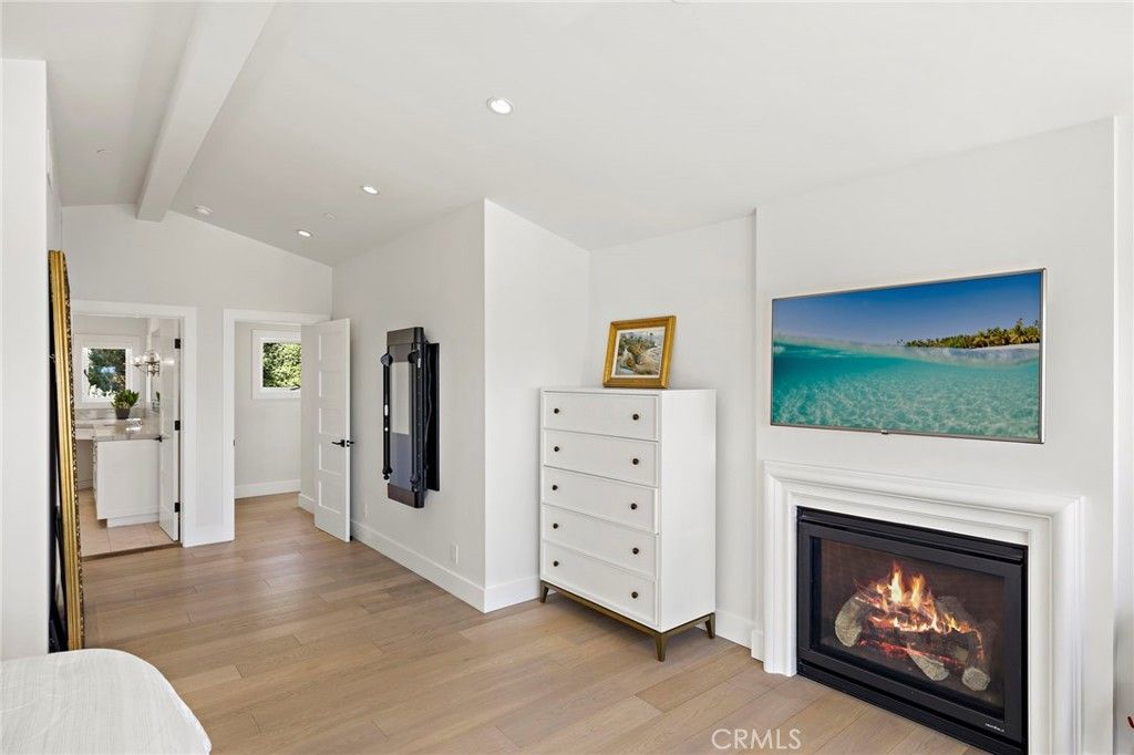 Image 24 of property listing at 3203 Tyrol Drive, Laguna Beach, CA 92651