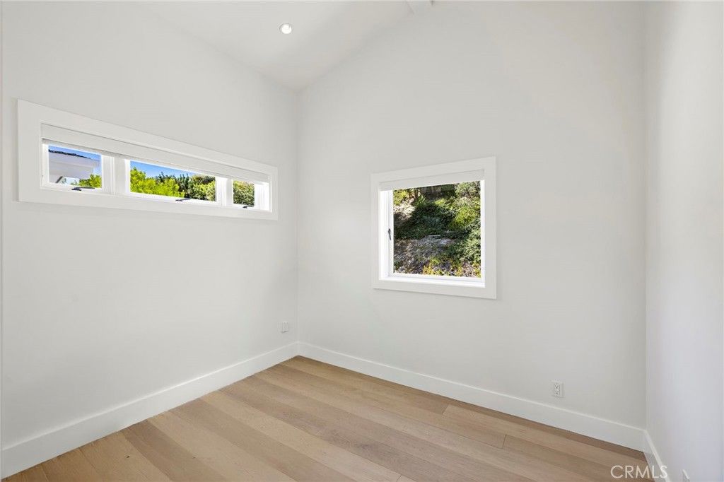 Image 29 of property listing at 3203 Tyrol Drive, Laguna Beach, CA 92651