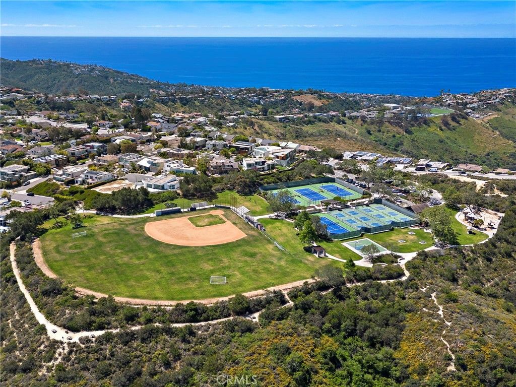 Image 37 of property listing at 3203 Tyrol Drive, Laguna Beach, CA 92651