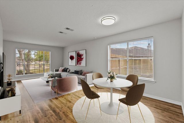 202 Armand Bay Drive, Dickinson, TX 77539