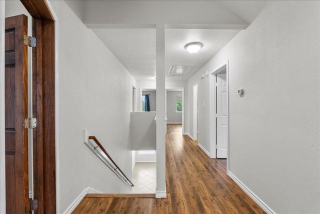 202 Armand Bay Drive, Dickinson, TX 77539