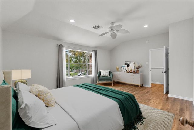 202 Armand Bay Drive, Dickinson, TX 77539