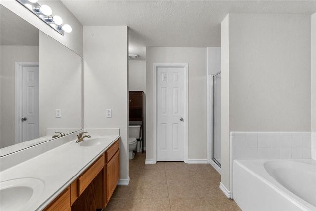 202 Armand Bay Drive, Dickinson, TX 77539