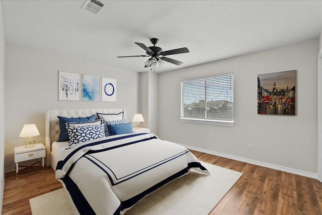 202 Armand Bay Drive, Dickinson, TX 77539