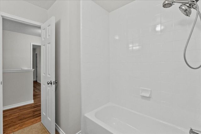 202 Armand Bay Drive, Dickinson, TX 77539