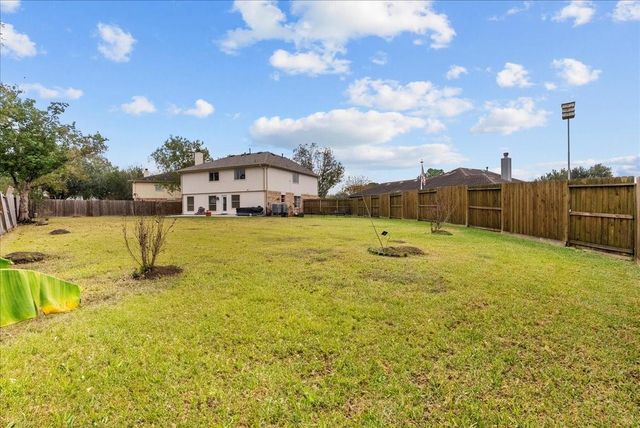 202 Armand Bay Drive, Dickinson, TX 77539