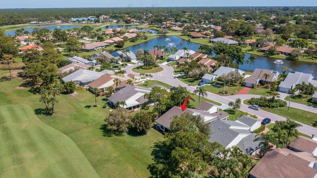 6672 S Pine Court, Palm Beach Gardens, FL 33418