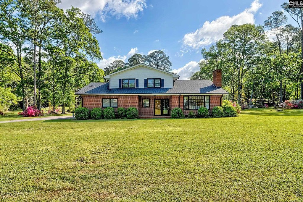 26 Hartford Heights Street, Newberry, SC 29108