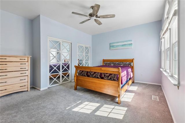 205 Amersham Dr Apt G, Yorktown, VA 23693