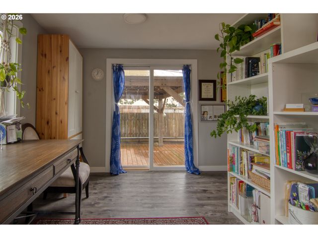 850 1ST Ave, Seaside, OR 97138