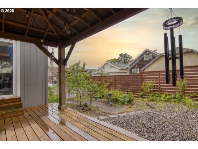 850 1ST Ave, Seaside, OR 97138