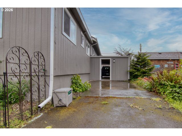 850 1ST Ave, Seaside, OR 97138