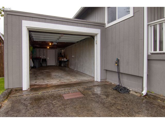 850 1ST Ave, Seaside, OR 97138