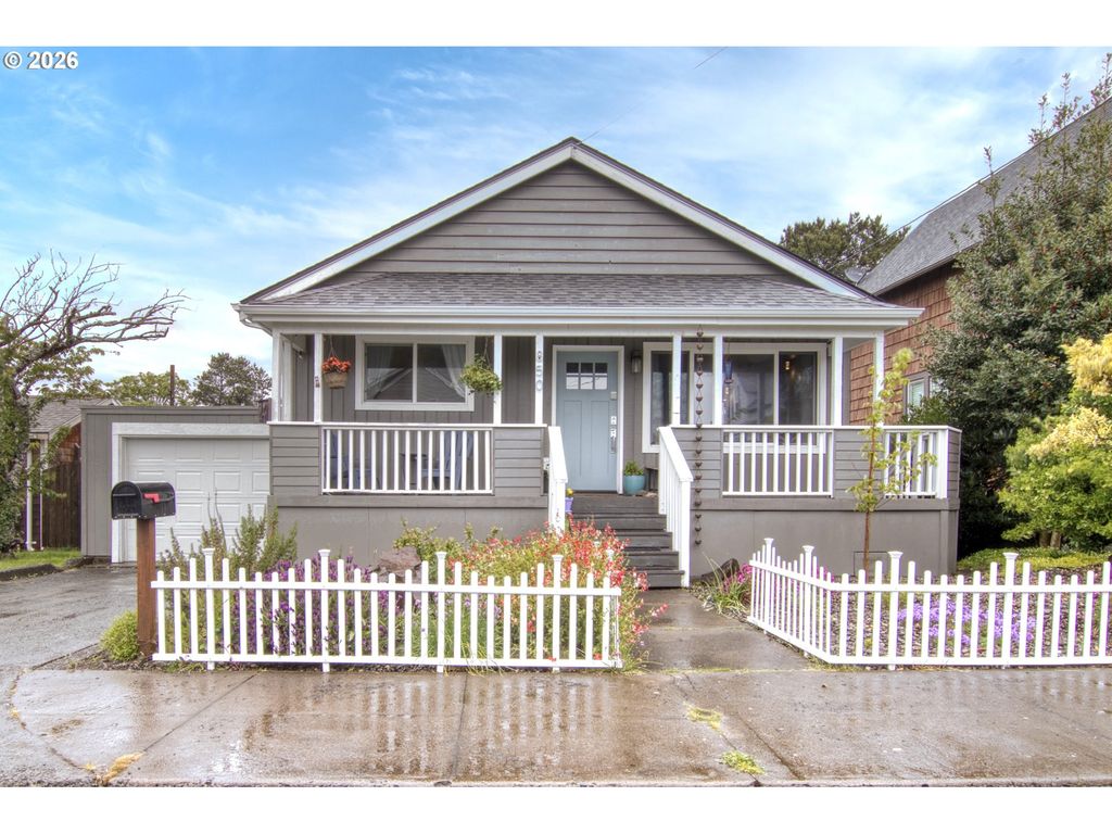 850 1ST Ave, Seaside, OR 97138