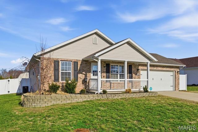 1005 Cottonwood Lane, Waterloo, IL 62298