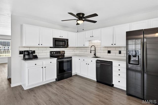 1005 Cottonwood Lane, Waterloo, IL 62298