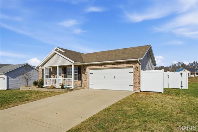 1005 Cottonwood Lane, Waterloo, IL 62298