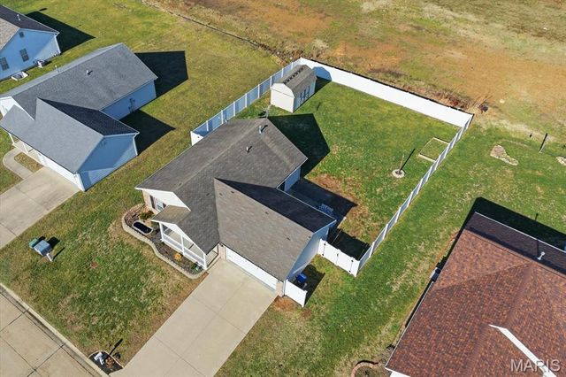 1005 Cottonwood Lane, Waterloo, IL 62298