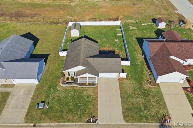 1005 Cottonwood Lane, Waterloo, IL 62298