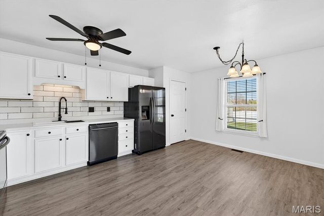 1005 Cottonwood Lane, Waterloo, IL 62298