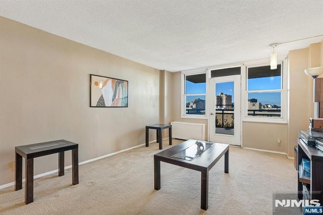 2200 N Central 7B, Fort Lee, NJ 07024